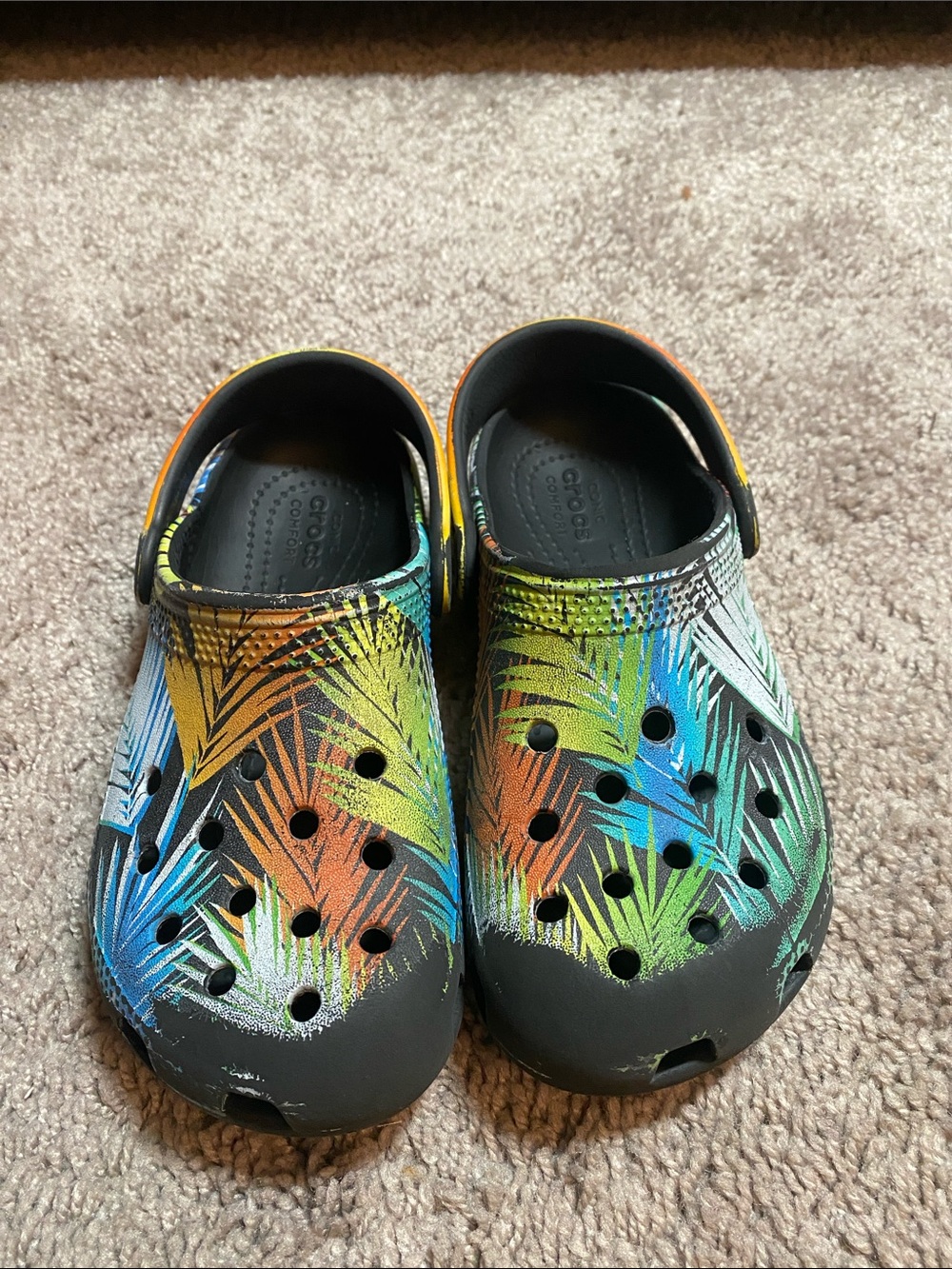 CROCS Kids Tropical Leaf Clog in Black with Multicolor Print